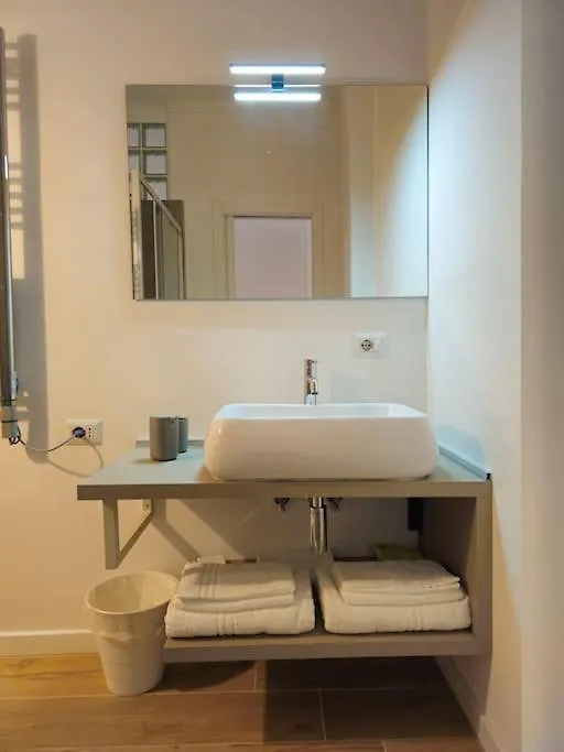 Loft Moderno Fiumicino Apartment